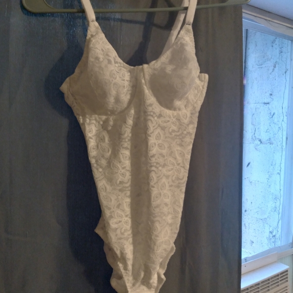 Bralette - Picture 1 of 3